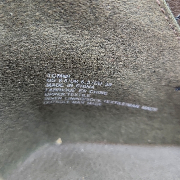 Just Fab Tommi Green Faux Suede Cutout Bootie - Zippered Heel Trendy & Versatile - Picture 12 of 12